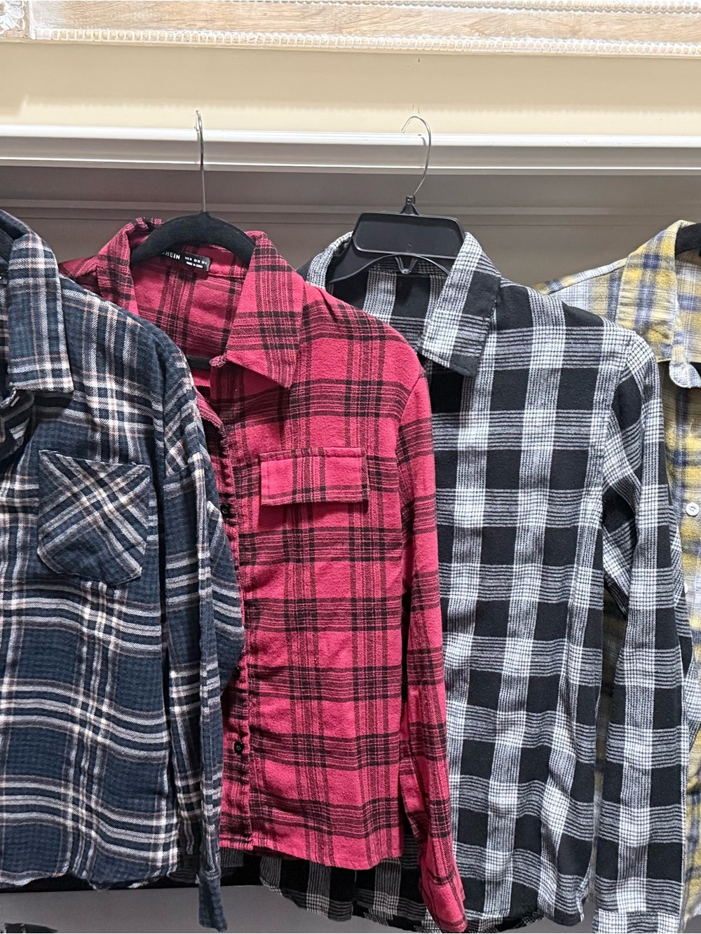 SHEIN Red Plaid Casual Button-Down Shirt